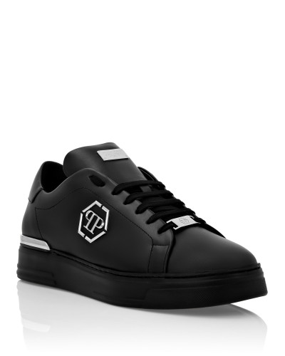 Leather Lo-Top Sneaker Hexagon