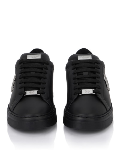 Leather Lo-Top Sneaker Hexagon