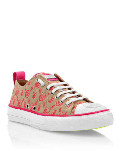 Canvas Lo-Top Sneakers Megastar