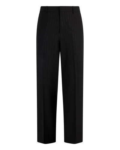 Loose Fit Trousers Degrade Stones