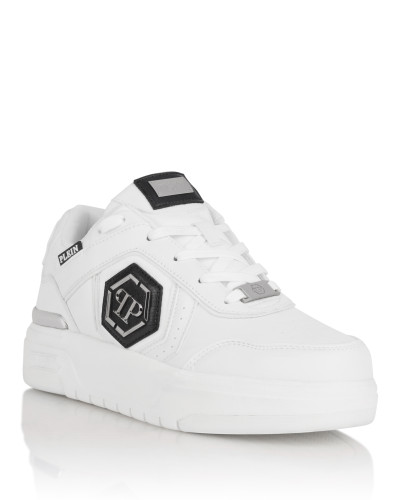 Low-Top Sneakers SK8R