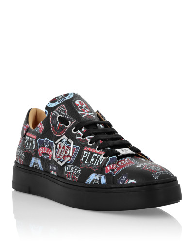 Low-Top Sneakers Carson Patches